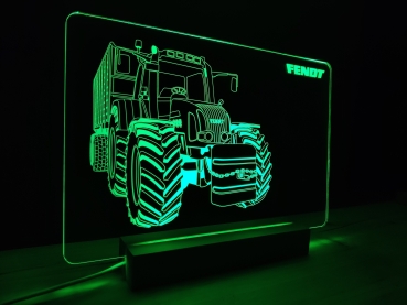 Fendt Vario 920 mit Silo Anhänger